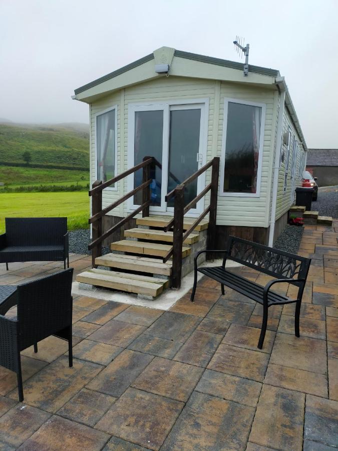 Slieve Croob Cosy Caravan Finnis Exterior photo